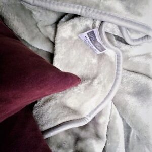 Βελούδινη κουβέρτα μονή, μονόχρωμη, 160Χ220cm, σε άιβορι χρώμα (7420-13)